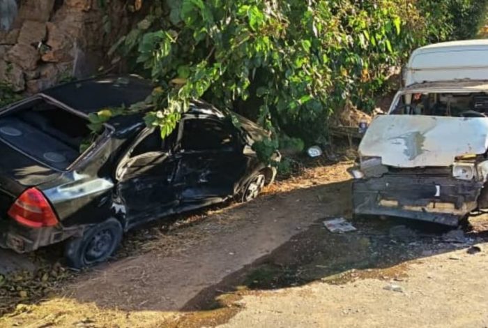 إصابة 7 أشخاص في حادث اصطدامٍ بين سيّارتين على الطّريق الوطني رقم 67 بحجوط