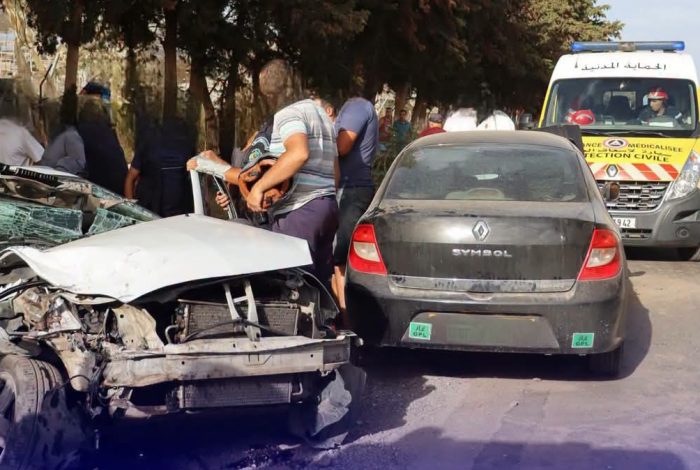 6 جرحى في حادثِ اصطدامٍ بين سيّارتين على الطّريق الوطني رقم 67 بسيدي راشد
