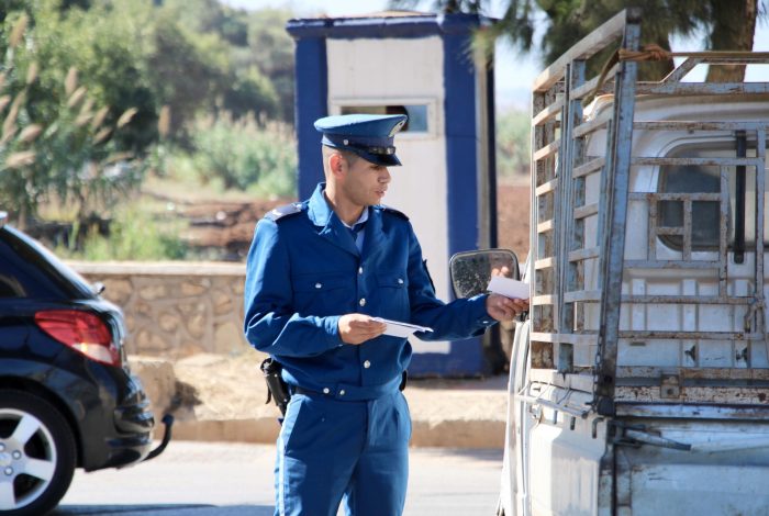 فيما تمّ التّعريف بالمنصّات الرقمية للأمن الوطني: شرطة تيبازة تنظّم حملة تحسيسية حول السلامة المرورية وأخطار المخدّرات