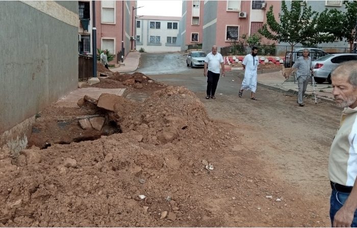 سكّان حي 1350 مسكن عدل ببواسماعيل يشتكون أزمة عطش حادّة ويطالبون بتدخّل عاجل للسّلطات