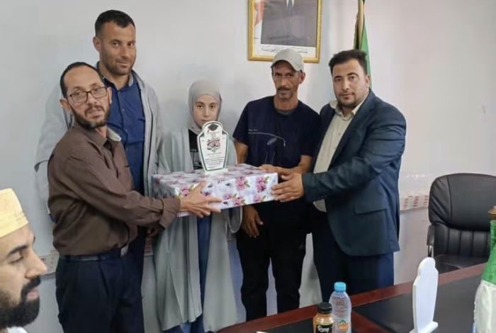 بلدية بني ميلك تكرّم تلاميذها المتفوّقين في امتحاني البكالوريا والتّعليم المتوسّط 2026